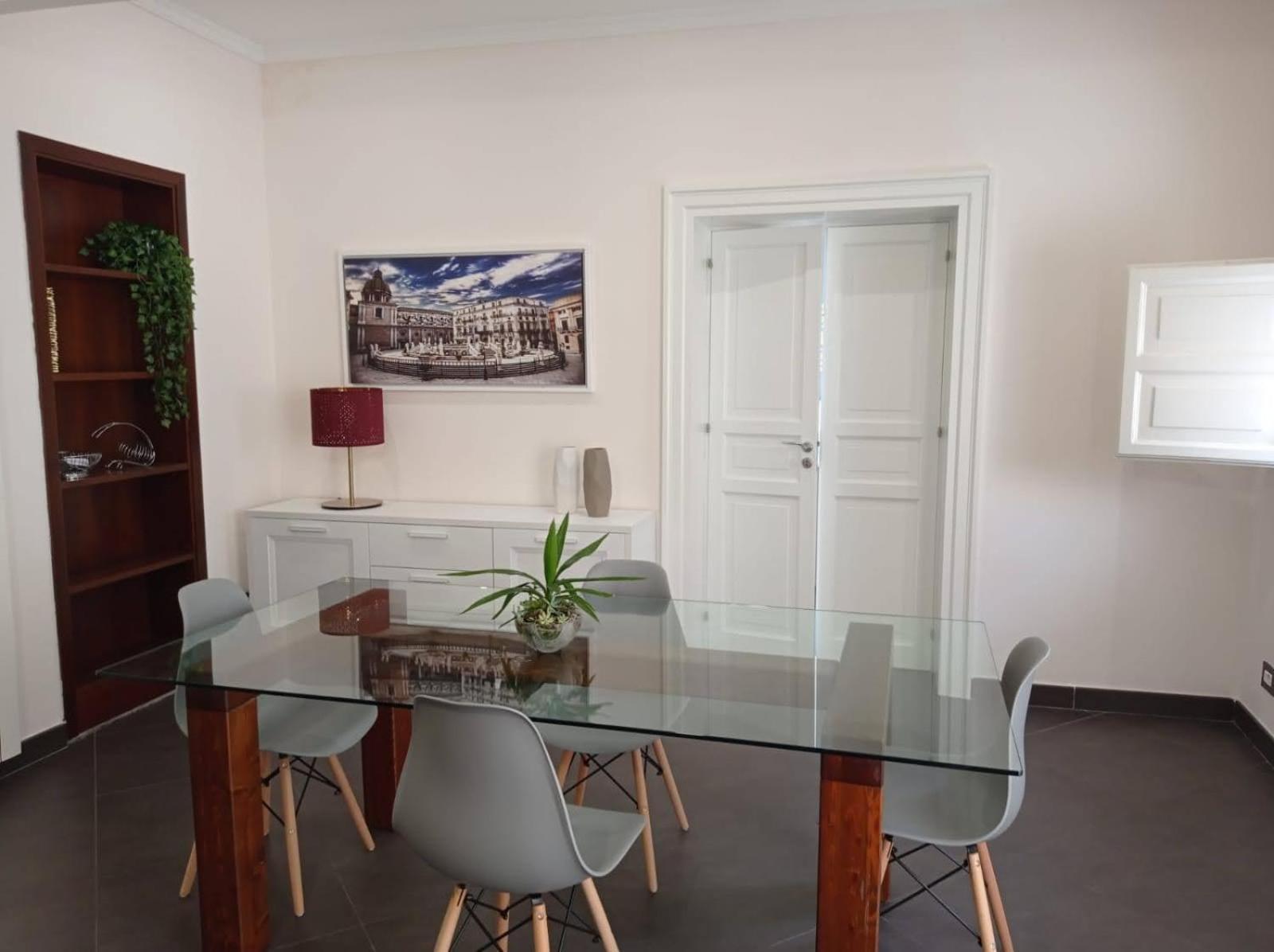 Essenze Di Sicilia Appartamento Cavour In Centro ปาแลร์โม ภายนอก รูปภาพ